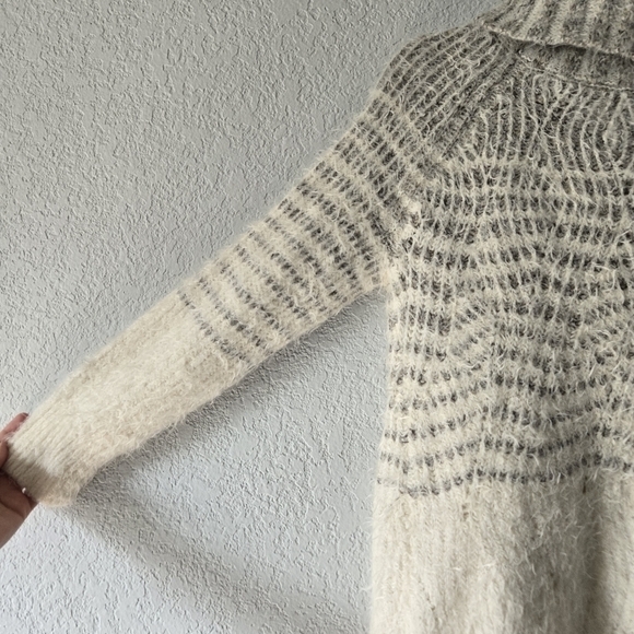 Anthropologie Sleeping On Snow M Eyelash Wool Ivory and Grey Striped Turtleneck - Picture 2 of 7